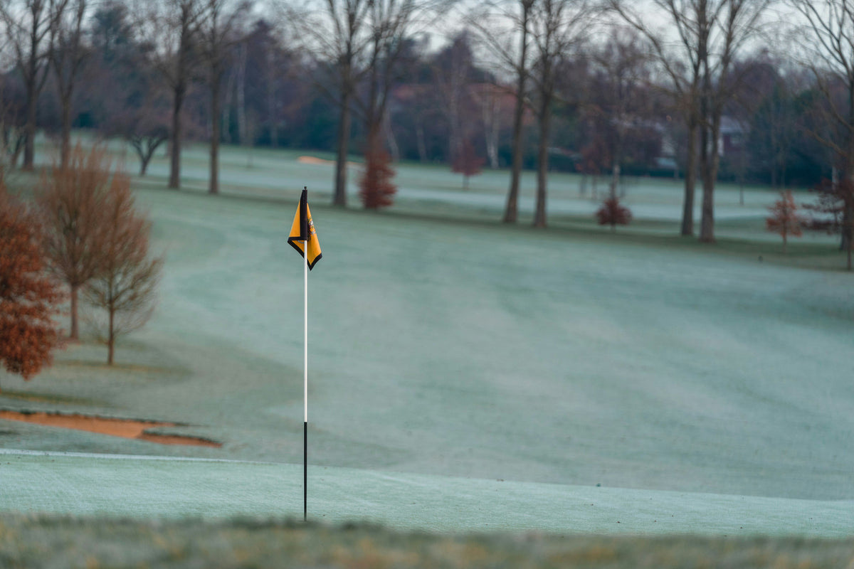 winter-golf-clothes-uk-frosty-green